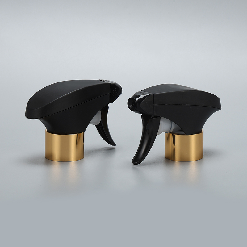 Black handheld sprayer