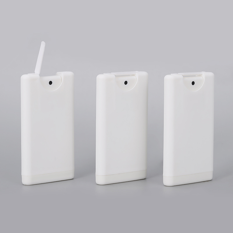 White Card Perfume Dispenser Spray Plastic Spray