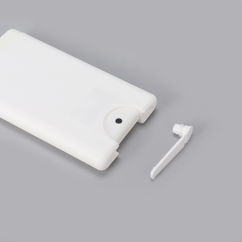White Card Perfume Dispenser Spray Plastic Spray